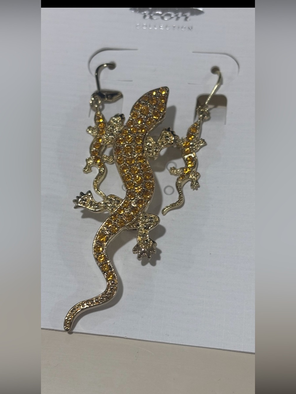 NWT. Iguana set  brooch & earring set gold tones - icon collection -gorgeous!